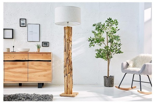 Stojací lampa s rámem z naplaveného dřeva