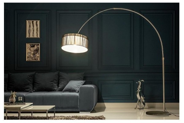 Stojací lampa Extenso černá